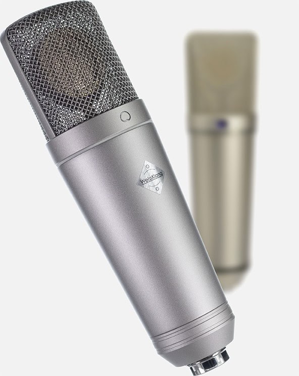 WeissKlang V17 in front of a blurred German multi-pattern comparison microphone